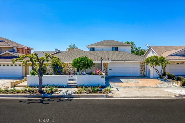 $1,899,000 | 16401 Serenade Lane, Huntington Beach, CA 92647