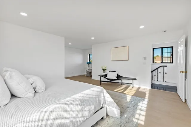 $1,899,000 | 16401 Serenade Lane, Huntington Beach, CA 92647