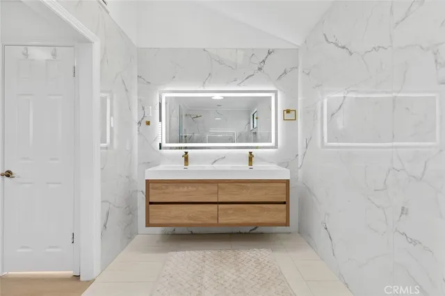 $1,899,000 | 16401 Serenade Lane, Huntington Beach, CA 92647