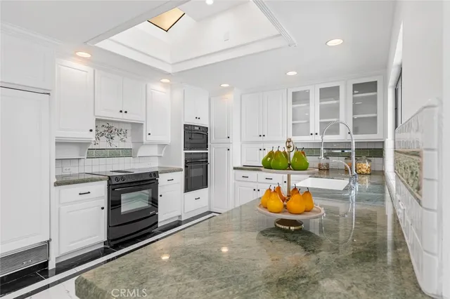 $1,899,000 | 16401 Serenade Lane, Huntington Beach, CA 92647