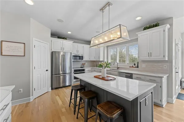 $749,950 | 14501 Grandview Street, Overland Park, KS 66221