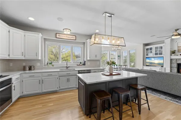 $749,950 | 14501 Grandview Street, Overland Park, KS 66221