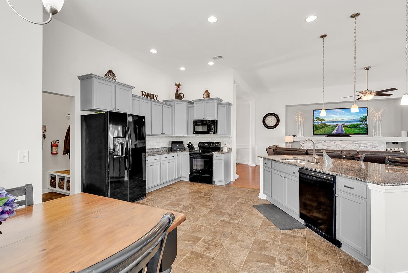 609 Chatman Court Murrells Inlet, SC 29576 - Photo 15 of 46