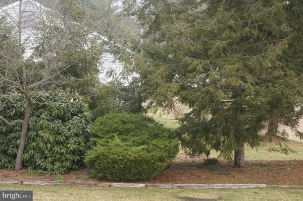 $309,000 | 56 Stratford Road, Southampton, NJ 08088