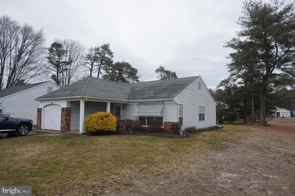 $309,000 | 56 Stratford Road, Southampton, NJ 08088