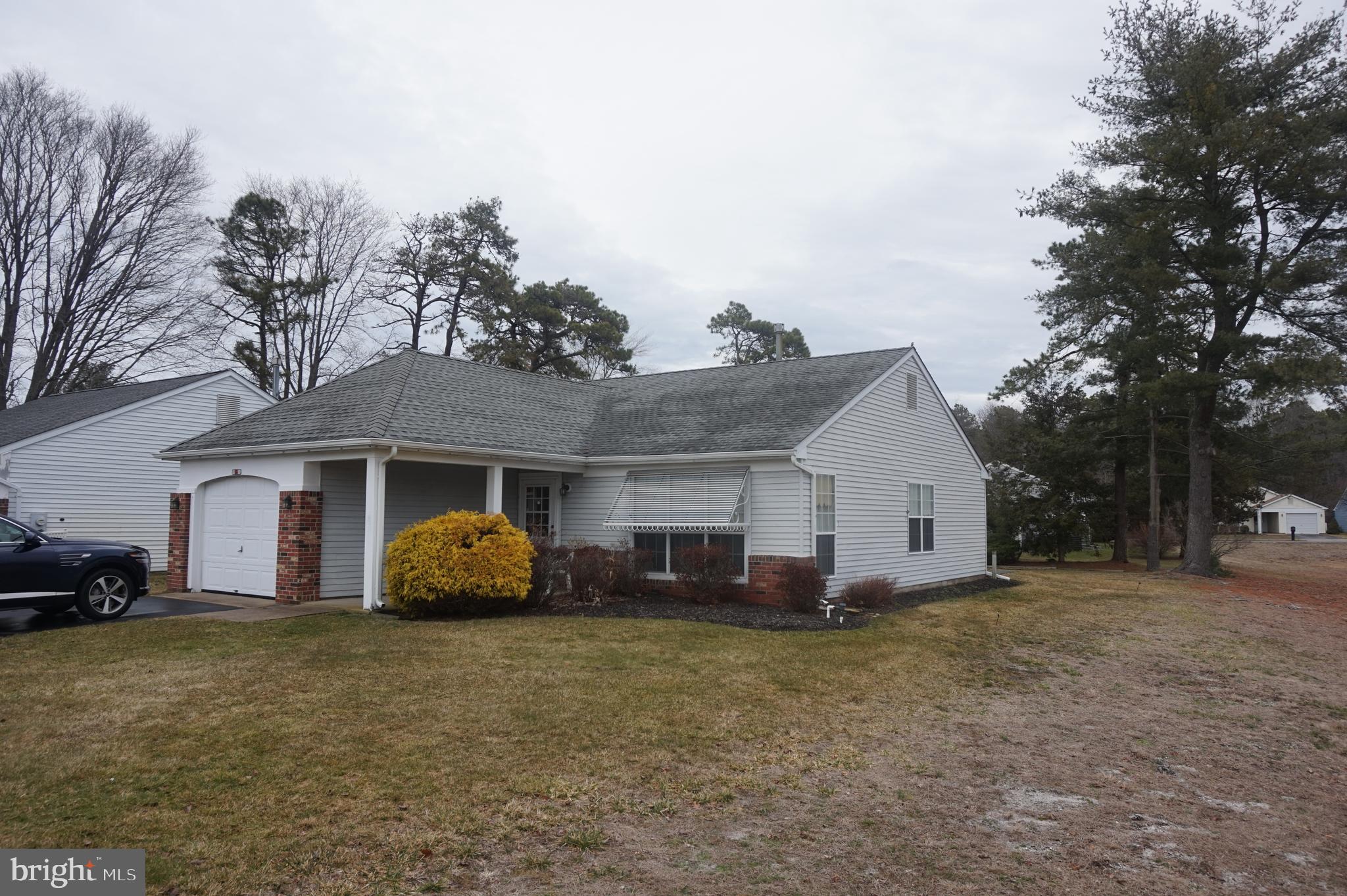 56 Stratford Road Southampton, NJ 08088 - Photo 2 of 18 Front Exterior