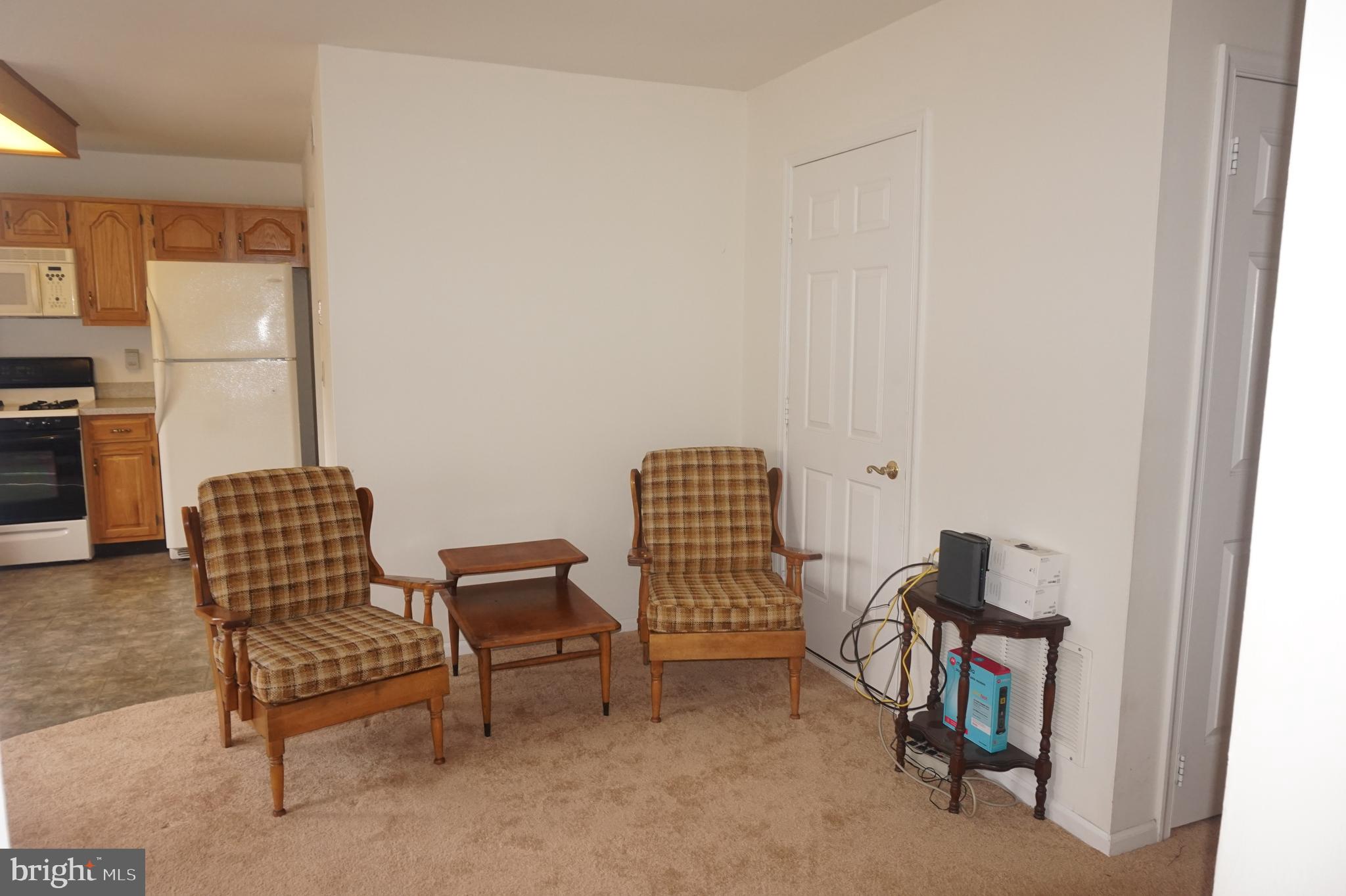 56 Stratford Road Southampton, NJ 08088 - Photo 10 of 18 Family Room