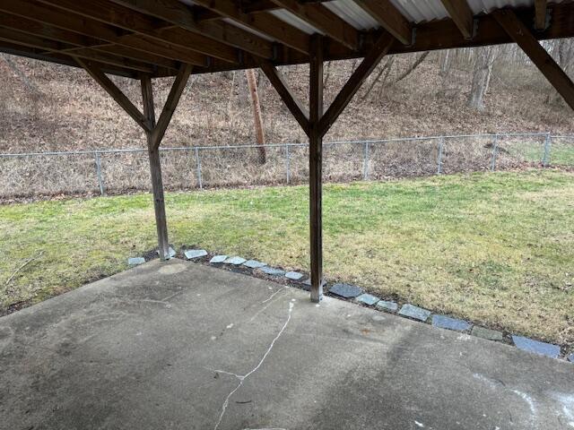 1018 Lunbeck Road Chillicothe, OH 45601 - Photo 5 of 19 PATIO