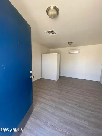 $599 | 2049 West Hayward Avenue, Unit 16, Phoenix, AZ 85021