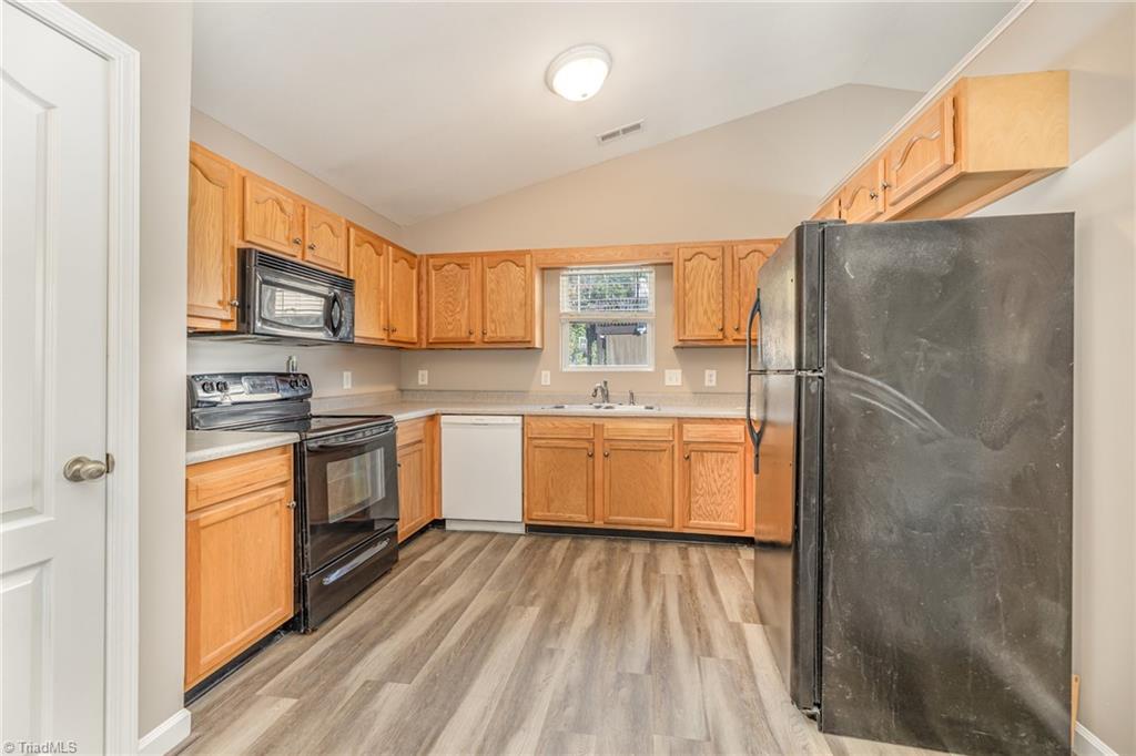 4001 Gloria Ridge Winston-Salem, NC 27107 - Photo 9 of 24