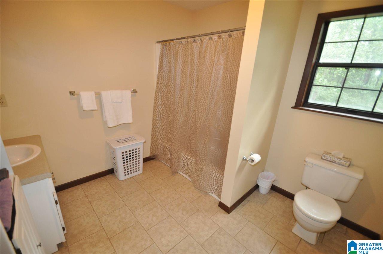 855 Valley Trail Warrior, AL 35180 - Photo 18 of 43