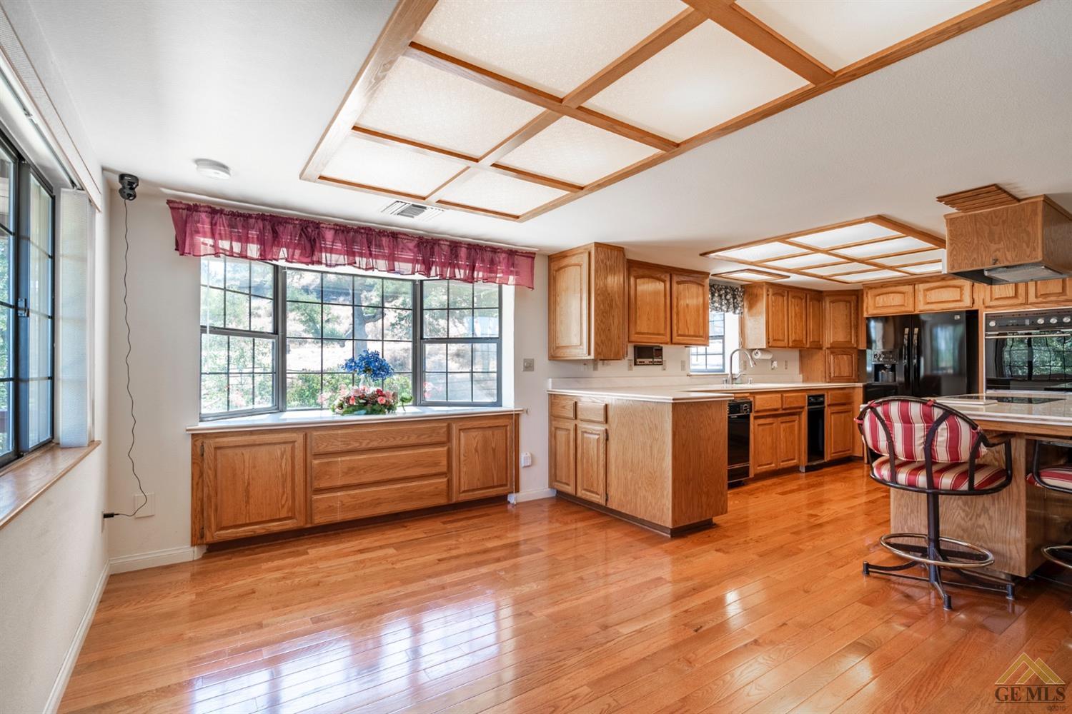 Undisclosed Address Tehachapi, CA 93561 - Photo 11 of 44