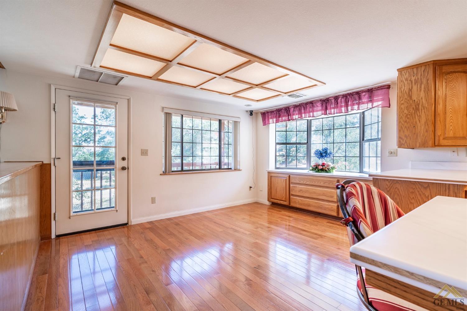 Undisclosed Address Tehachapi, CA 93561 - Photo 17 of 44