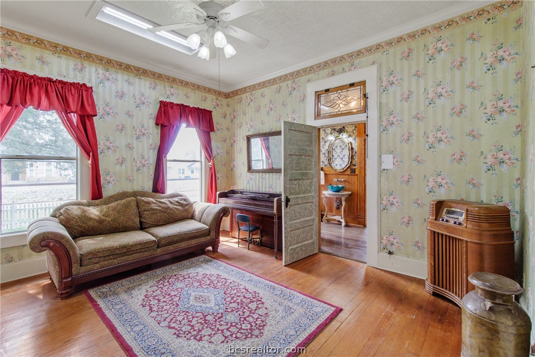 106 South Logan Avenue Bryan, TX 77803 - Photo 12 of 47