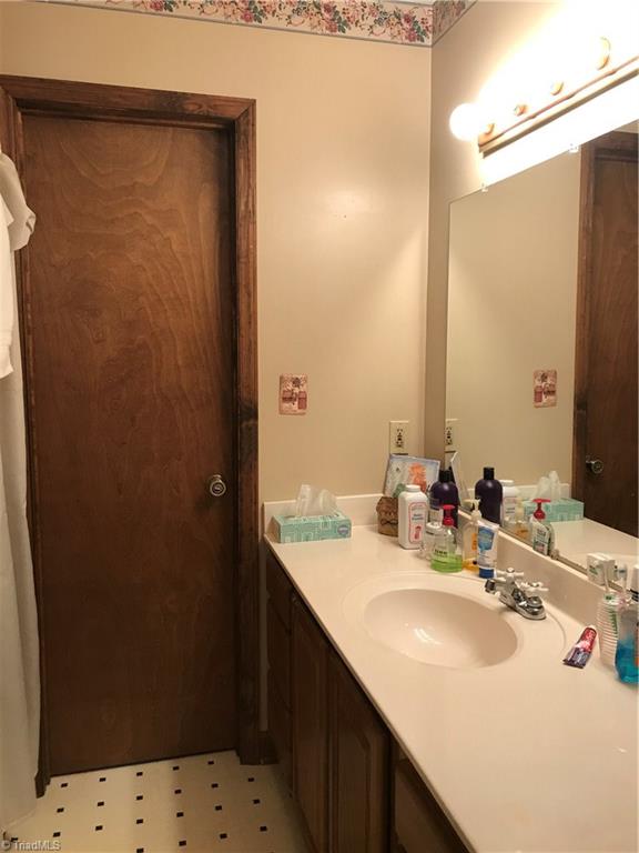 1015 Bryan Road Danbury, NC 27016 - Photo 10 of 16 Gallery Image 10