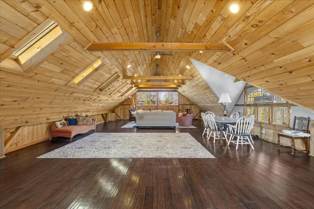 $1,050,000 | 125 Sea Street, Hyannis, MA 02601