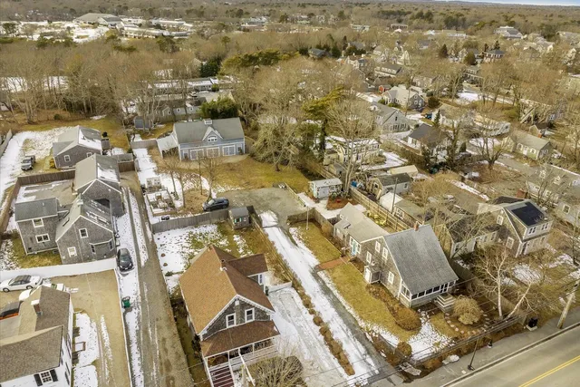 $1,050,000 | 125 Sea Street, Hyannis, MA 02601