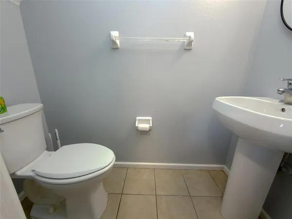 $2,700 | 824 Padua Lane, Clearwater, FL 33756