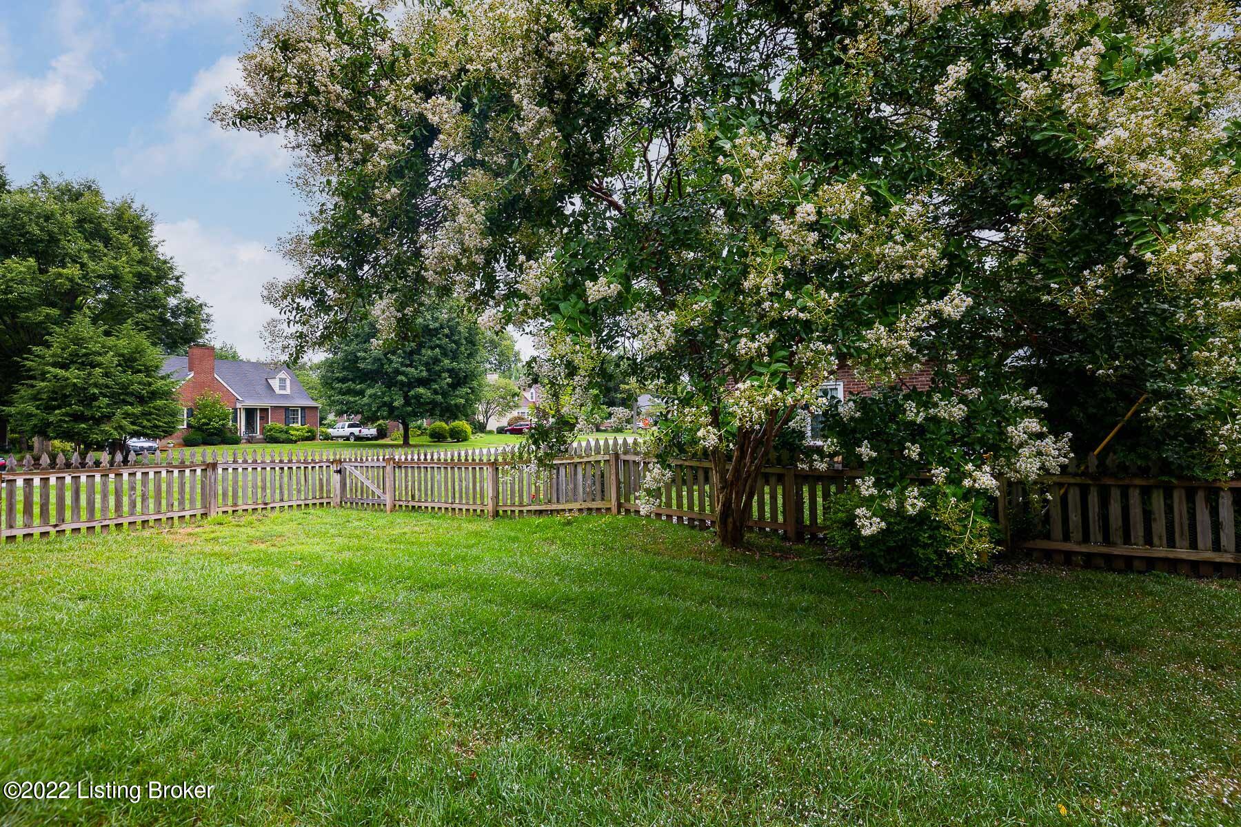 217 Gibson Road Louisville, KY 40207 - Photo 37 of 38 040217 Gibson Rd - INTERNET