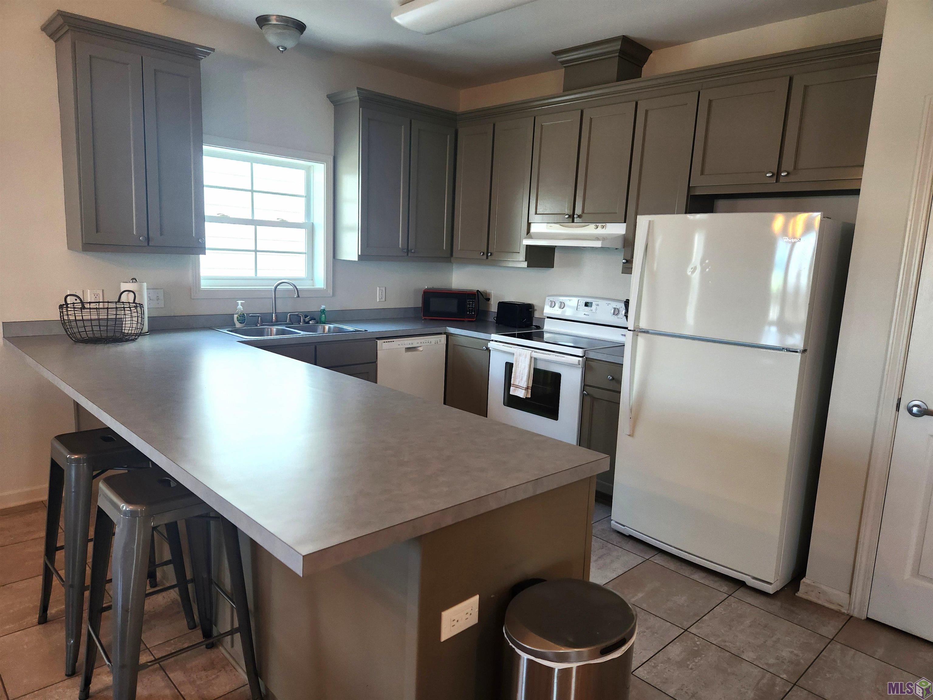 136 A O Rappelet Road, Unit C Golden Meadow, LA 70357 - Photo 12 of 26