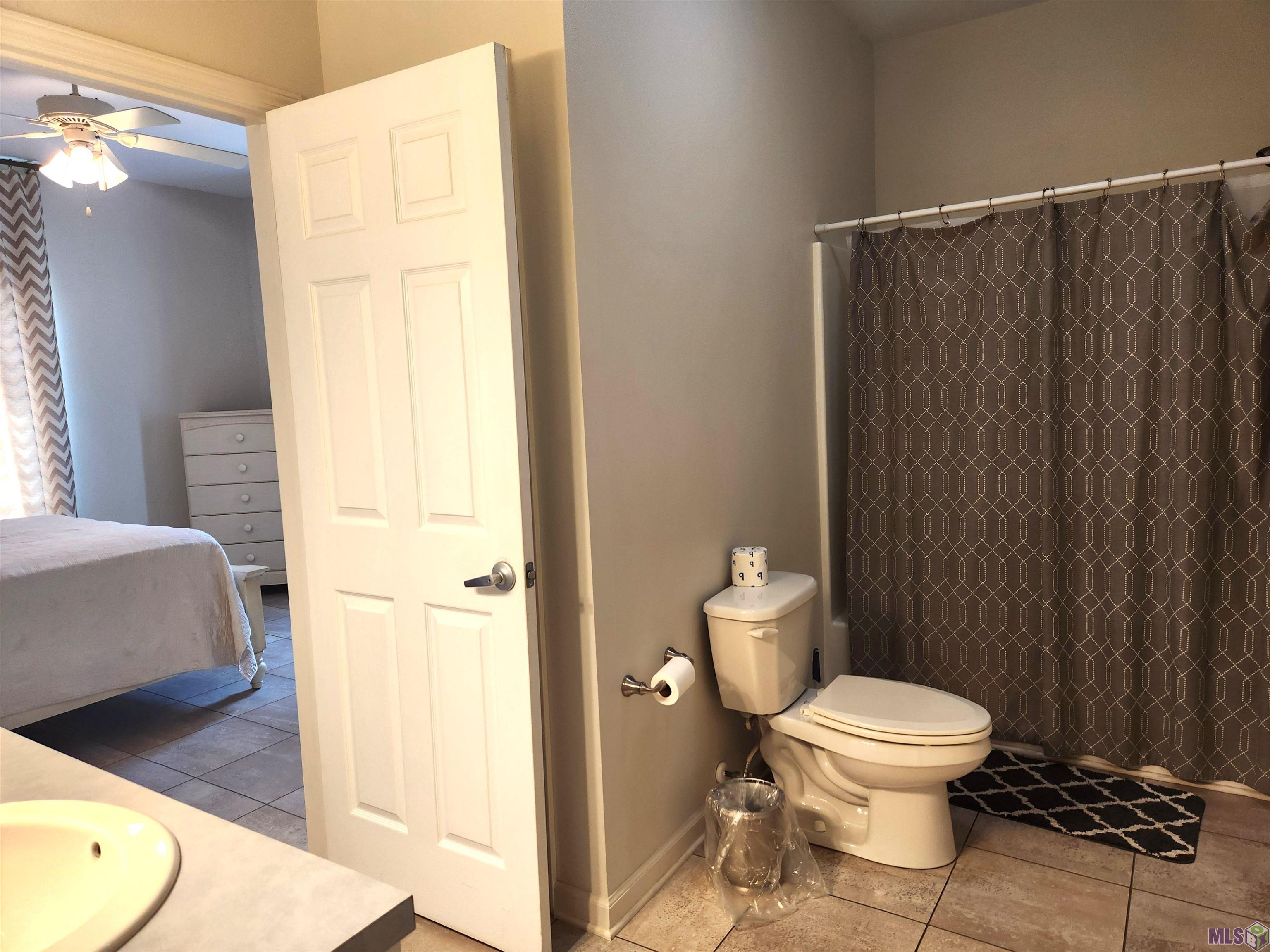 136 A O Rappelet Road, Unit C Golden Meadow, LA 70357 - Photo 21 of 26