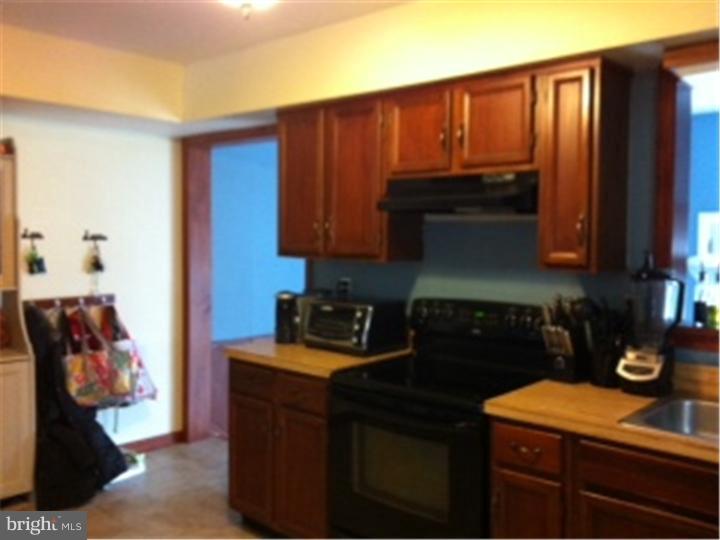 46 Markel Road Malvern, PA 19355 - Photo 8 of 17 Kitchen
