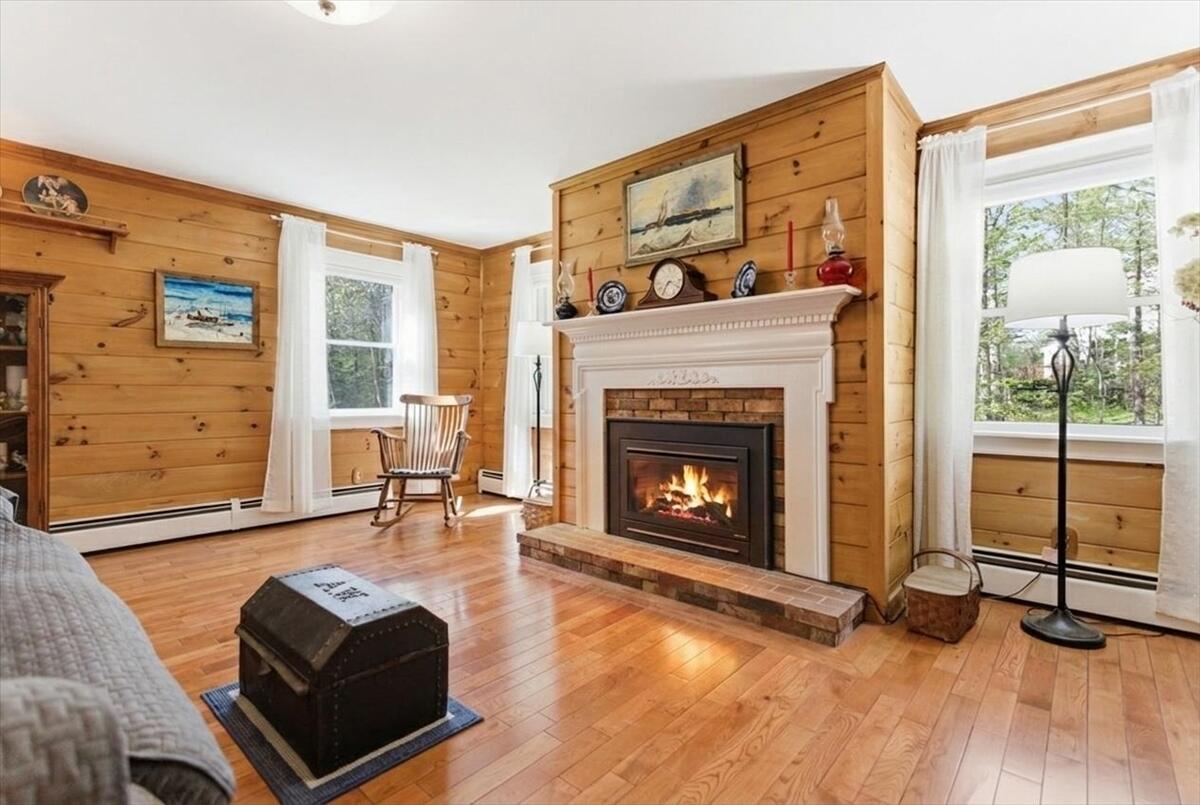 43 Holmes Road Winthrop, ME 04364 - Photo 34 of 78 057-3_living_room_g