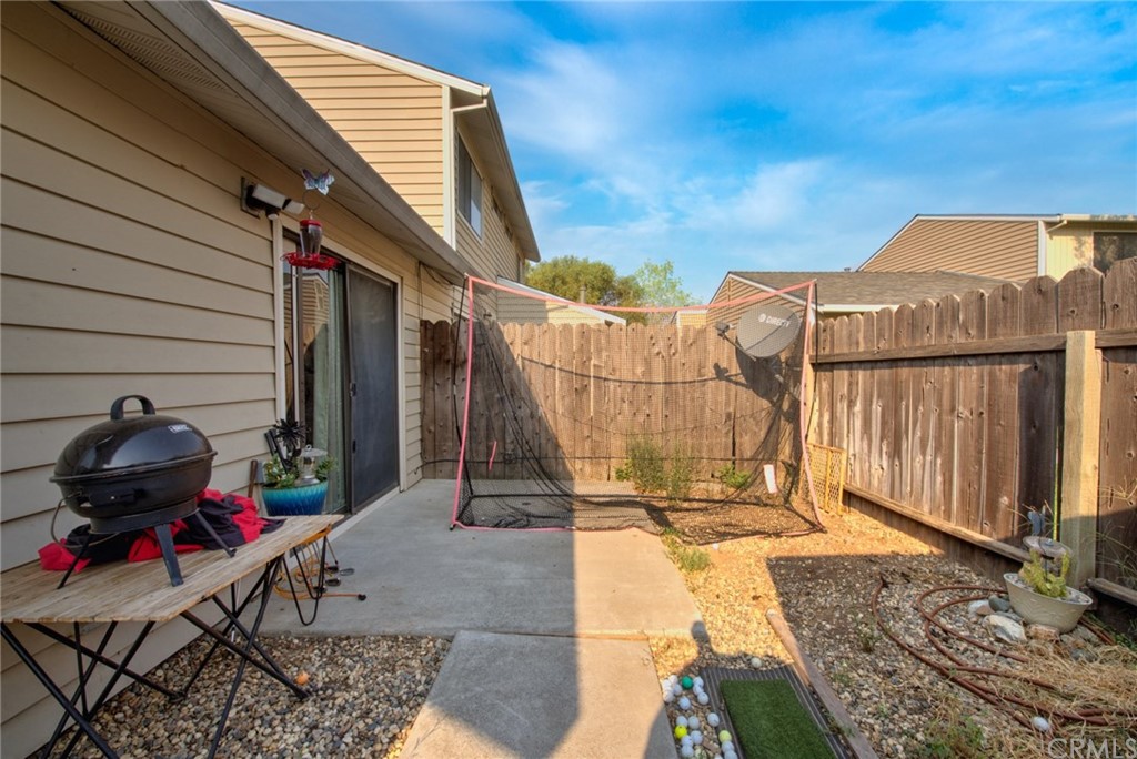631 North Street Corning, CA 96021 - Photo 43 of 45 a view of sitting area with furniture