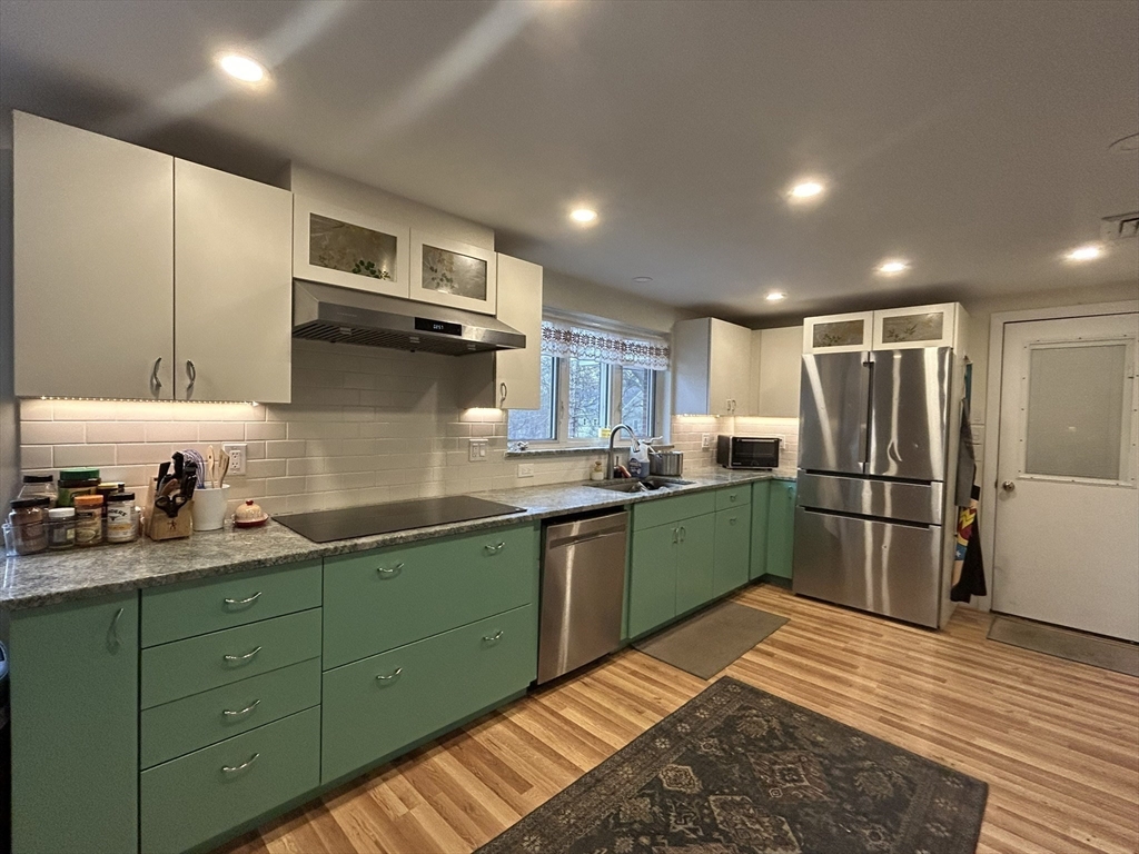 5 Old Shade Street Lexington, MA 02421 - Photo 3 of 9