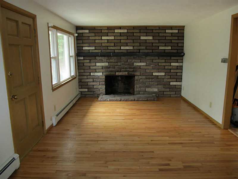 417 Mattity Road North Smithfield, RI 02896 - Photo 7 of 14 Living Room.
