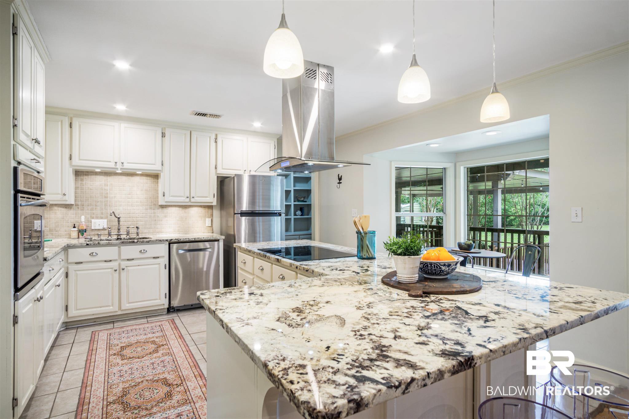 9450 Gayfer Rd Extension Fairhope, AL 36532 - Photo 4 of 43