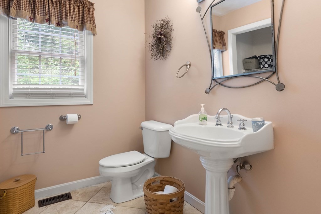 4 Chadwick Road Hudson, MA 01749 - Photo 19 of 42 Gallery Image 19