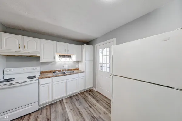 $177,500 | 2215 North Kenwood Avenue, Indianapolis, IN 46208
