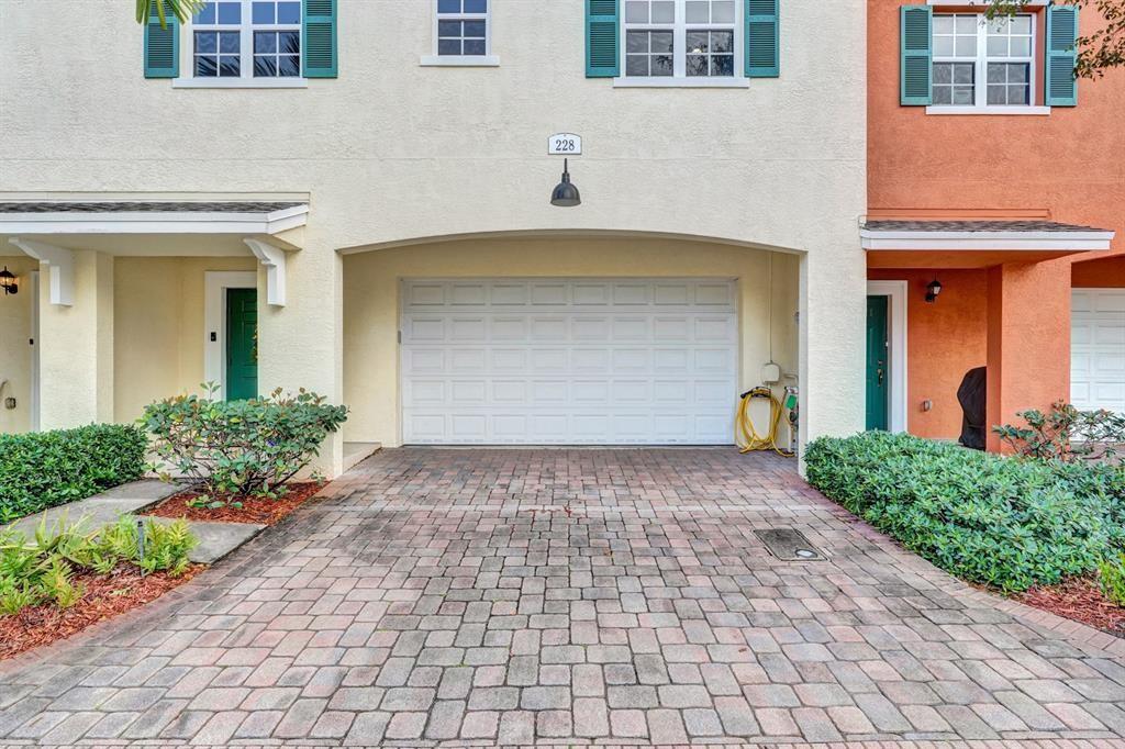 228 Southwest 6th Court Pompano Beach, FL 33060 - Photo 46 of 50 a front view of a house