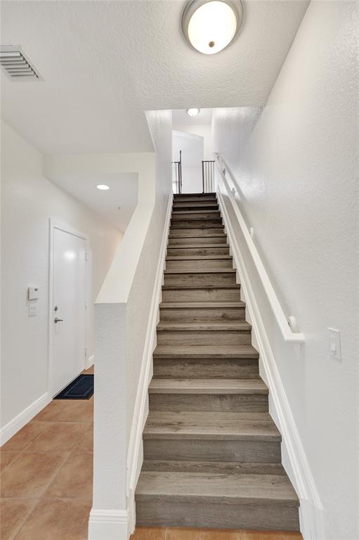 228 Southwest 6th Court Pompano Beach, FL 33060 - Photo 10 of 50 a view of entryway