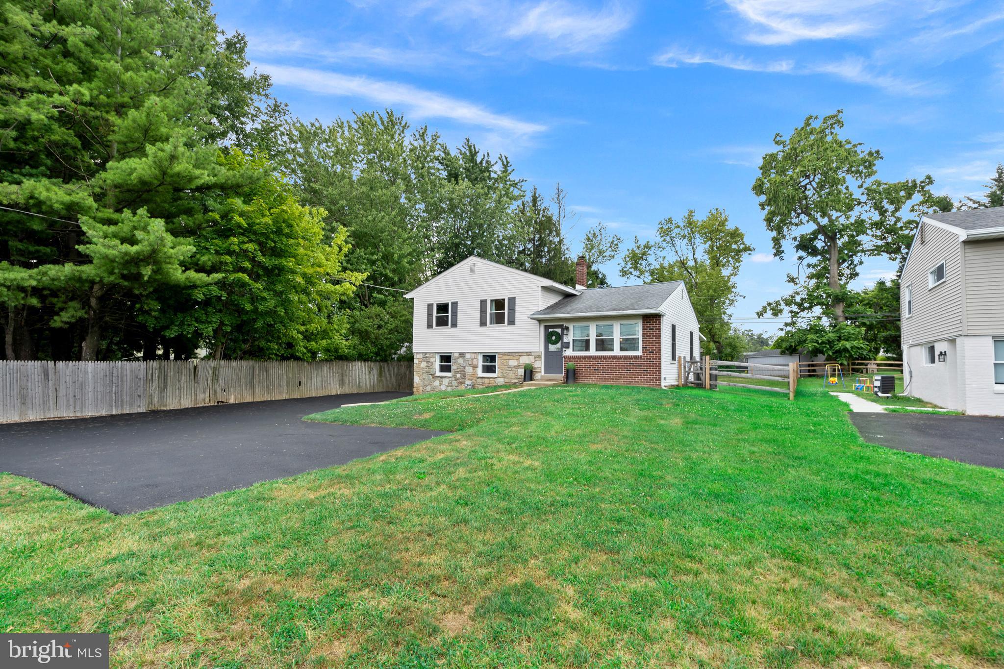 2700 East County Line Road Hatboro, PA 19040 - Photo 2 of 43 Gallery Image 2