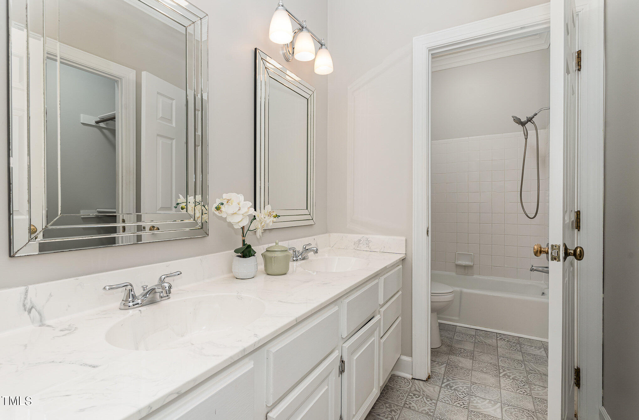 520 Weathergreen Drive Raleigh, NC 27615 - Photo 14 of 25 016_dsc00071-edit