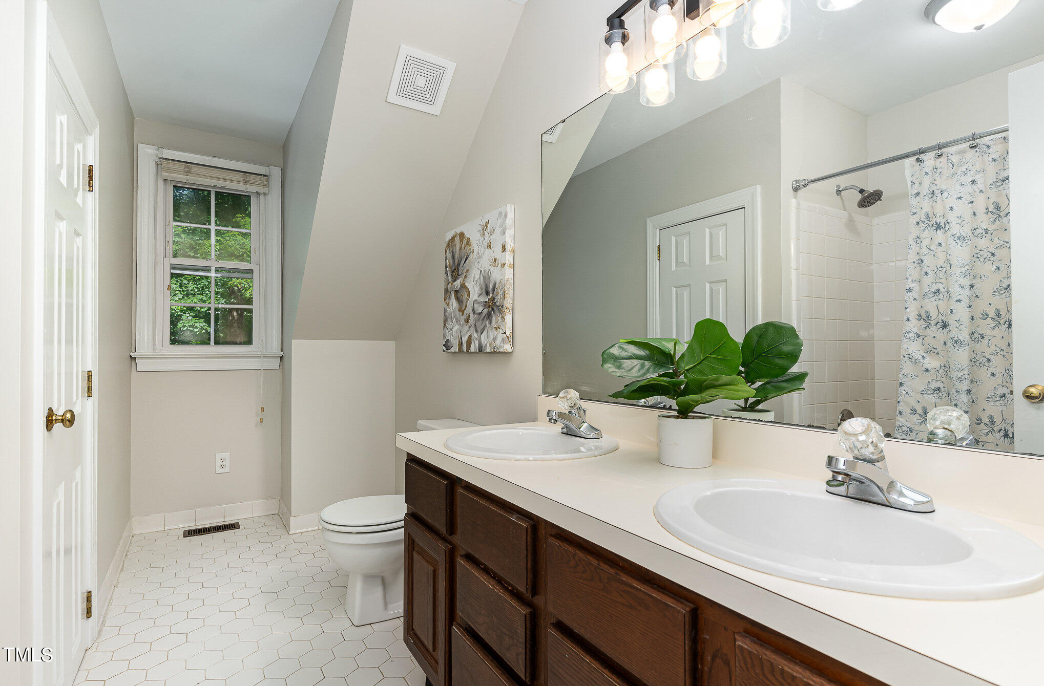 520 Weathergreen Drive Raleigh, NC 27615 - Photo 19 of 25 021_dsc00080-edit