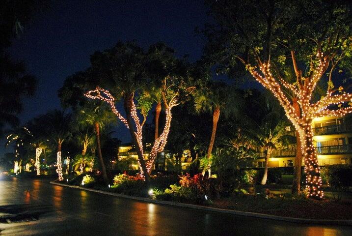 6 Royal Palm Way, Unit 310 Boca Raton, FL 33432 - Photo 23 of 37 front view of a house