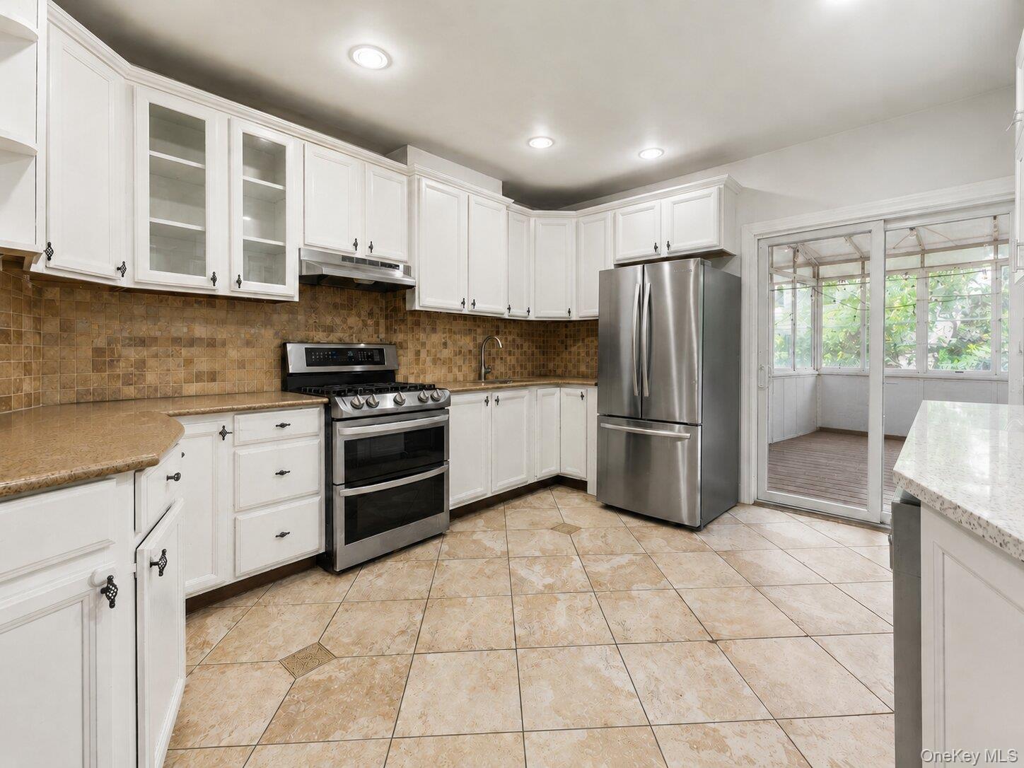 85-40 79th Street Queens, NY 11421 - Photo 9 of 31