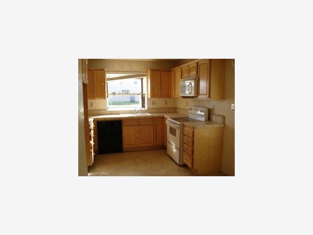 457 Rico Street Salinas, CA 93907 - Photo 2 of 9 Gallery Image 2