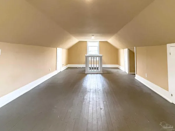 $1,295 | 2615 West Jackson Street, Pensacola, FL 32505