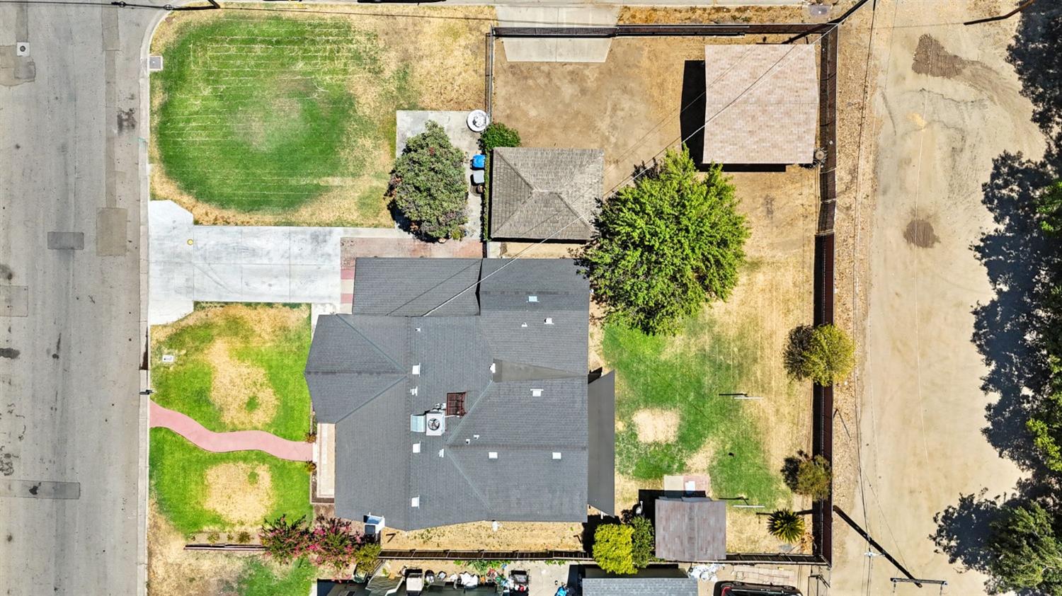 920 Riverside Drive Madera, CA 93638 - Photo 36 of 40 Gallery Image 36