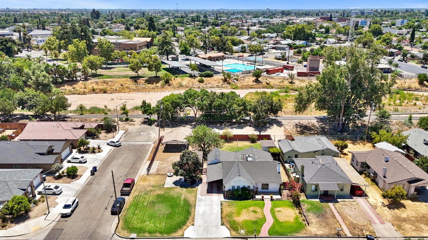 920 Riverside Drive Madera, CA 93638 - Photo 39 of 40 Gallery Image 39