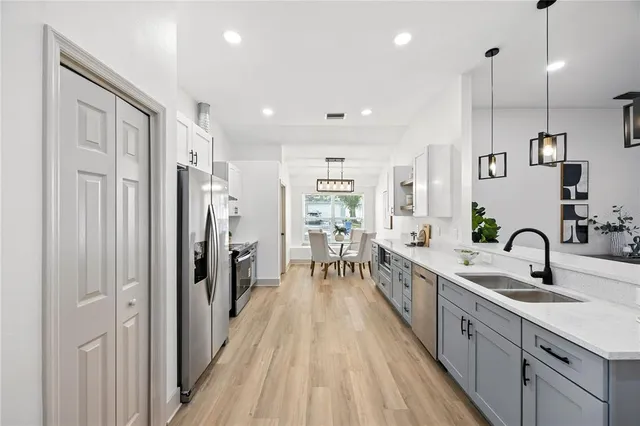 $495,000 | 544 Royal Ridge Street, Valrico, FL 33594