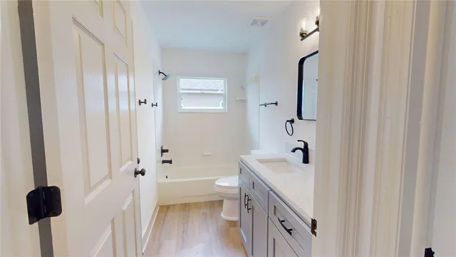 $495,000 | 544 Royal Ridge Street, Valrico, FL 33594