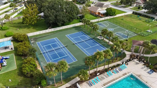 $495,000 | 544 Royal Ridge Street, Valrico, FL 33594