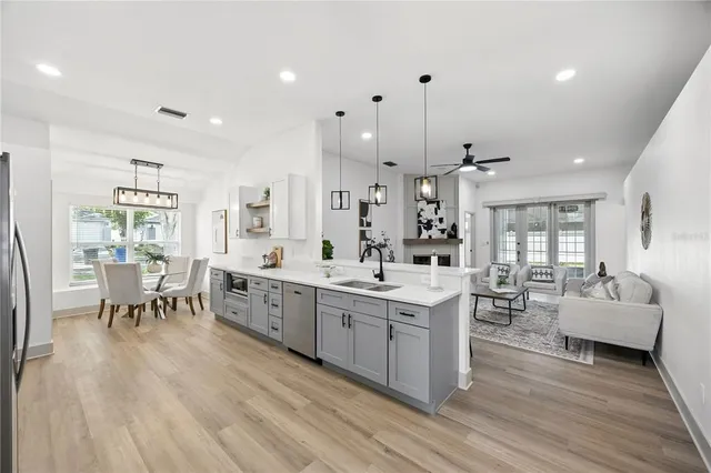 $495,000 | 544 Royal Ridge Street, Valrico, FL 33594