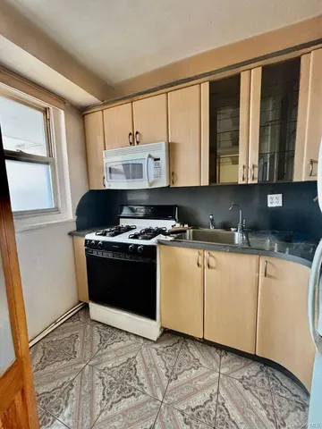 $299,000 | 98-20 62nd Drive, Unit 14C | Rego Park