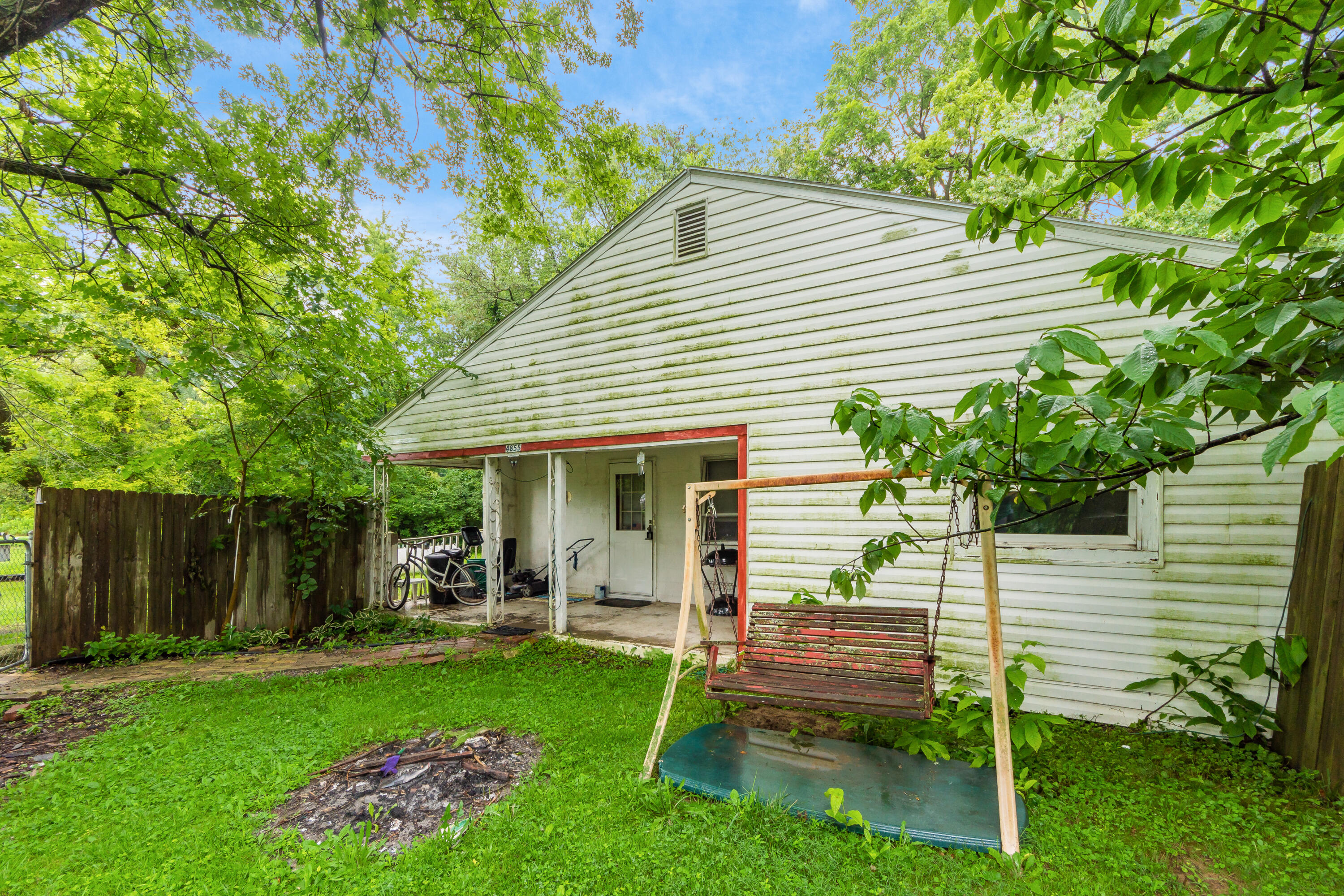 4855 Spring Valley Road London, OH 43140 - Photo 1 of 17 Gallery Image 1
